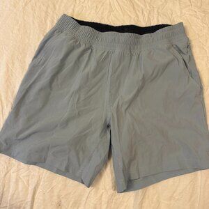 Rhone Size M Gym Shorts